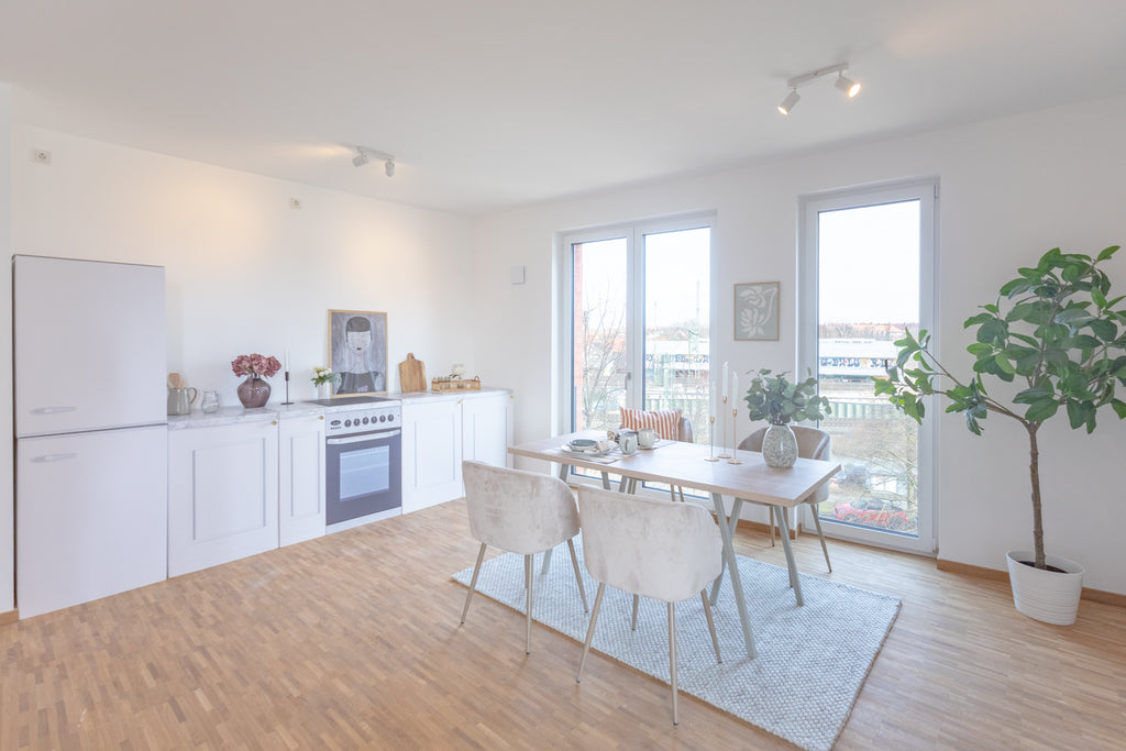Módulo de cocina ENNA blanco nieve – ejemplo de uso en Home Staging