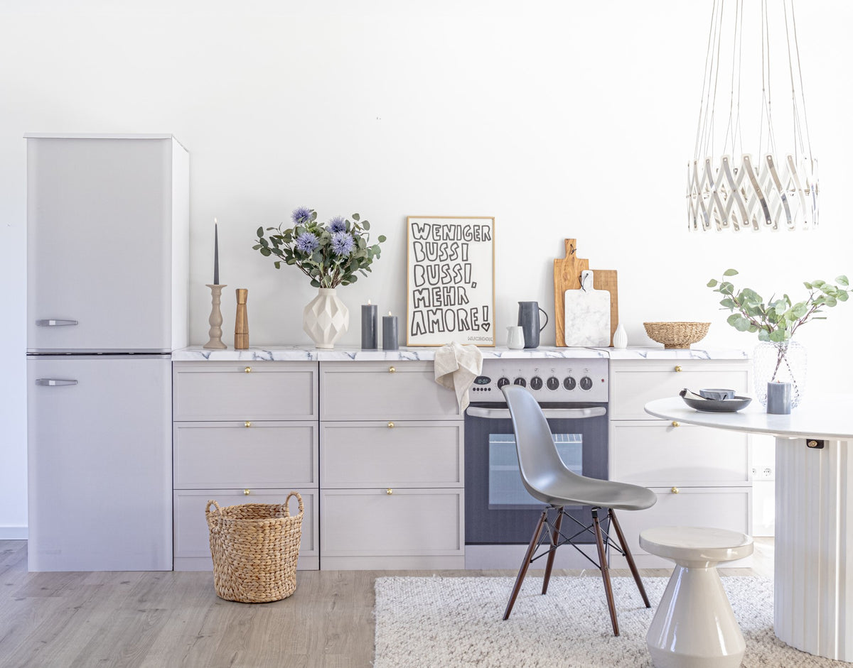Réplica de frigorífico FREEZEBERT para cocinas de cartón de Home Staging