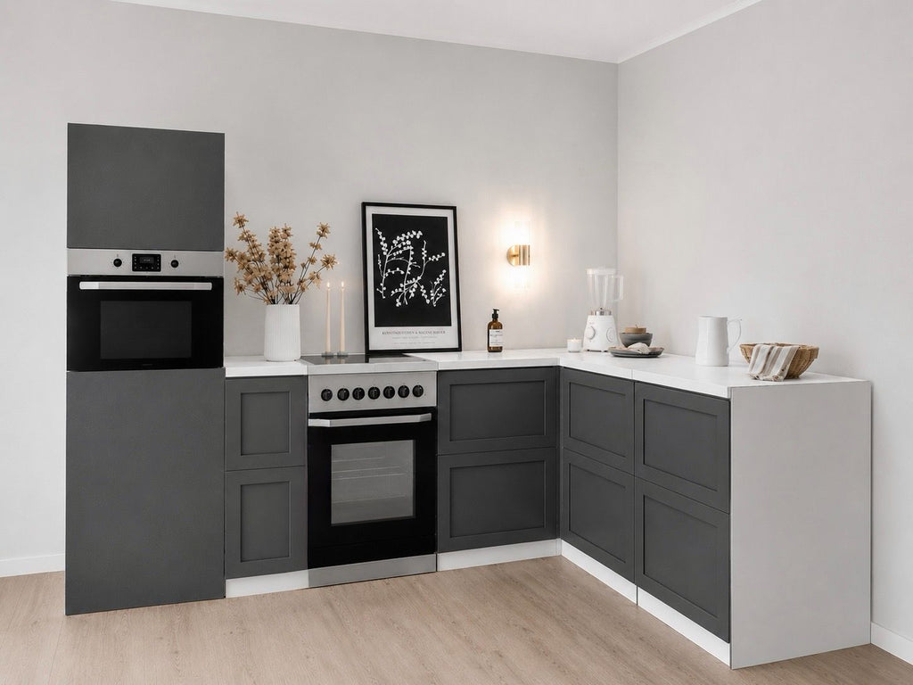 Cocina de cartón 270 × 180 cm con módulo alto y cocina independiente de atrezo – ejemplo de uso en Home Staging